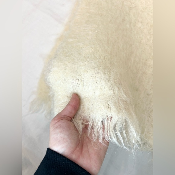 Donegal Design Mohair Wool Scarf Wrap Made in Ireland - Picture 5 of 13